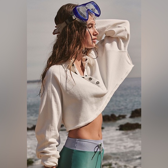 Free People Playoff Cropped Pullover - Picture 2 of 9